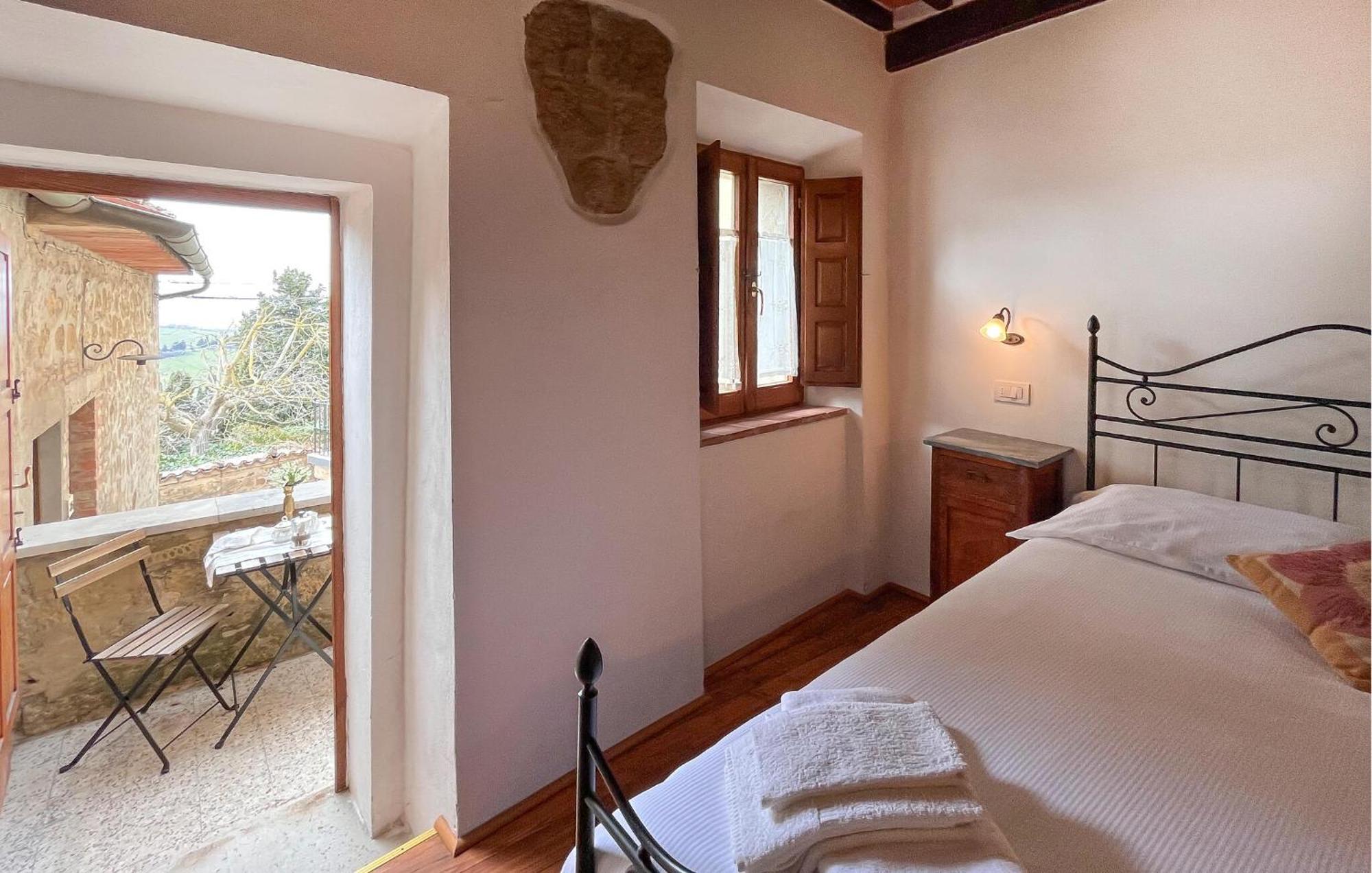 Cozy Apartment In Monticchiello With Wi-Fi Exterior photo